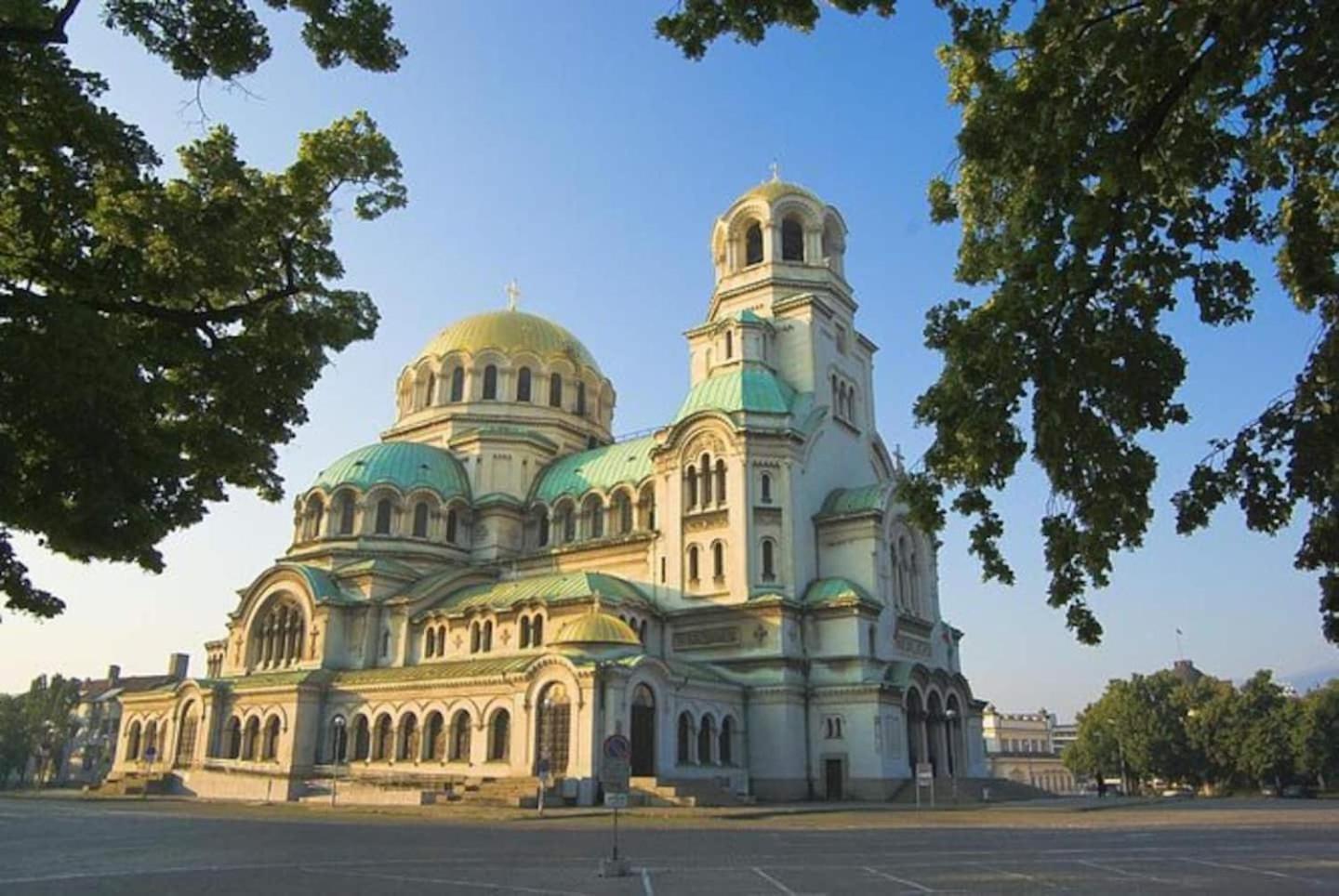 Free Parking On Premises Huge Terrace Sofia