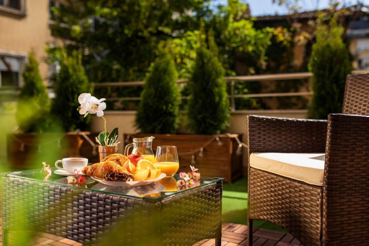 Dom wakacyjny Free Parking On Premises Huge Terrace *